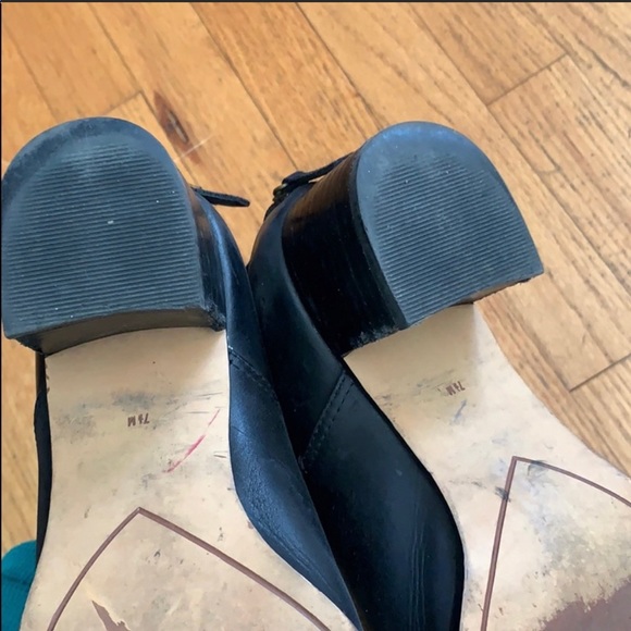 Halogen Booties - Picture 4 of 4